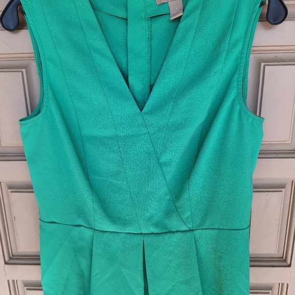 Banana Republic Peplum Blouse Sz6 V Neck Zip Back Sleeveless Sea Green Quality - Picture 4 of 10